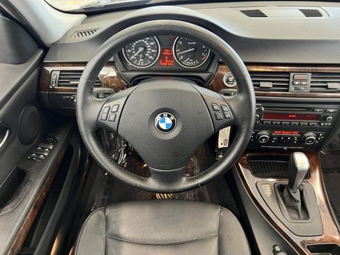 Used 2011 BMW 328i xDrive Sedan AWD/4WD image 22