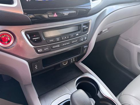 Used 2018 Honda Pilot EX-L image 23