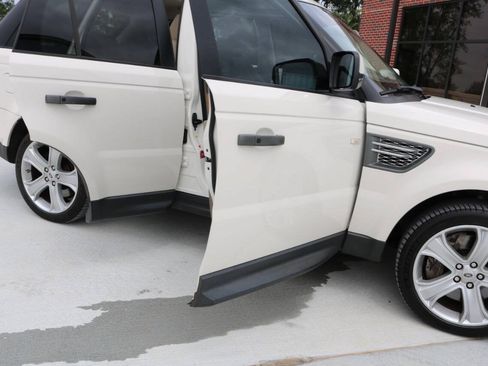 Used 2010 Land Rover Range Rover Sport Supercharged AWD/4WD image 33