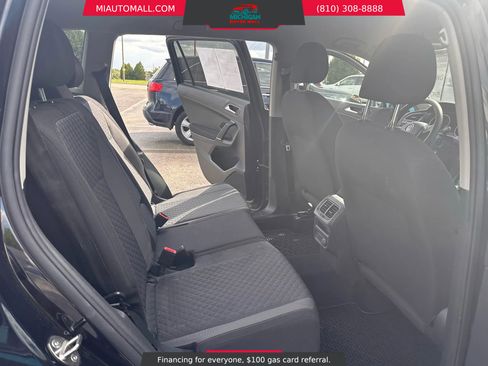 Used 2018 Volkswagen Tiguan S image 18