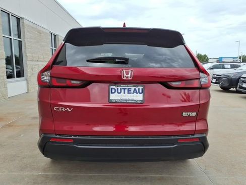 Used 2025 Honda CR-V EX image 8