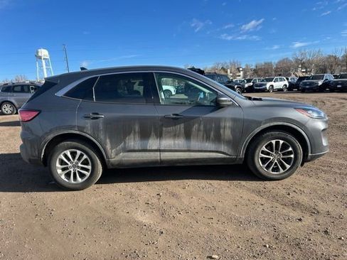 Used 2021 Ford Escape SE image 7