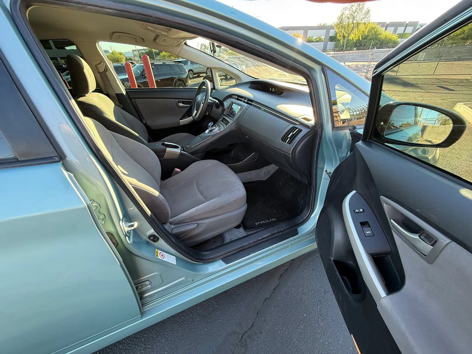 Used 2015 Toyota Prius Two FWD image 16