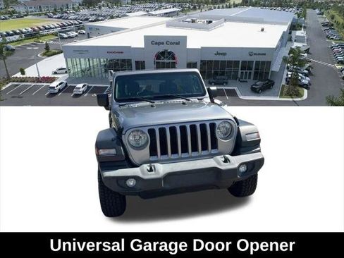 Certified 2018 Jeep Wrangler Unlimited Sport S AWD/4WD image 11