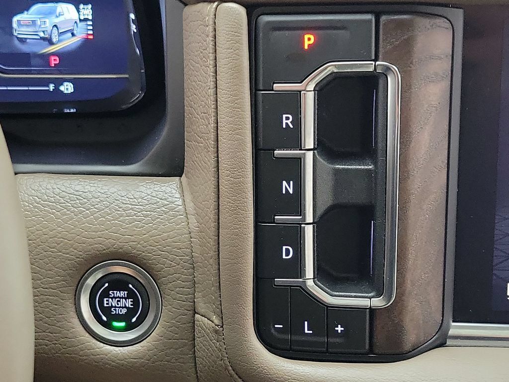 Certified 2024 GMC Yukon Denali w/ Denali Reserve Package AWD/4WD image 21