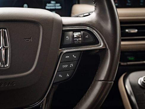 Used 2021 Lincoln Nautilus FWD w/ Equipment Group 101A image 28