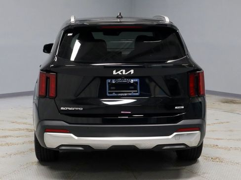 Used 2025 Kia Sorento EX w/ EX Panoramic Sunroof Package AWD/4WD image 12