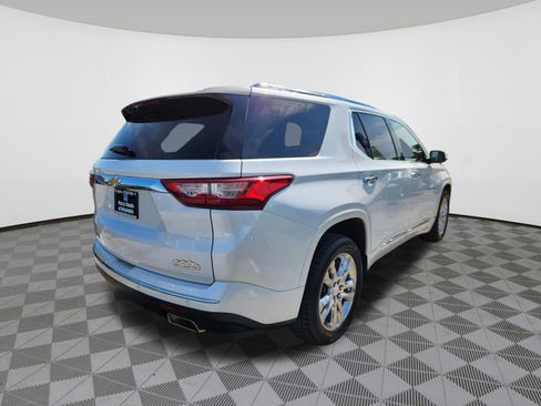 Used 2019 Chevrolet Traverse High Country AWD/4WD image 4