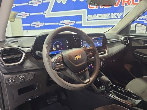 Used 2025 Chevrolet TrailBlazer LT image 17