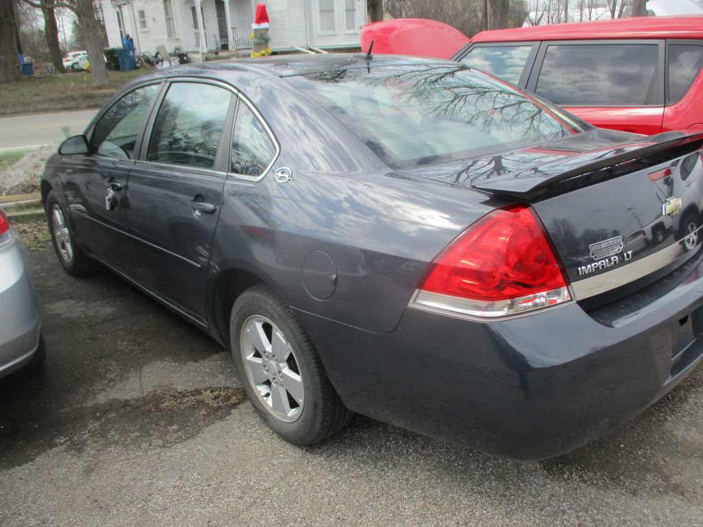 Used 2008 Chevrolet Impala LT w/ Luxury Edition Package FWD image 5