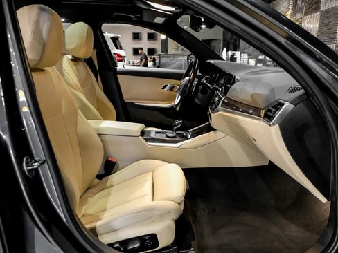 Used 2020 BMW 330i Sedan w/ Convenience Package image 38