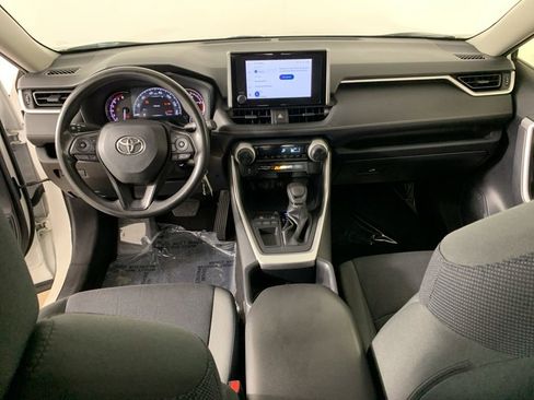 Used 2023 Toyota RAV4 LE FWD image 33