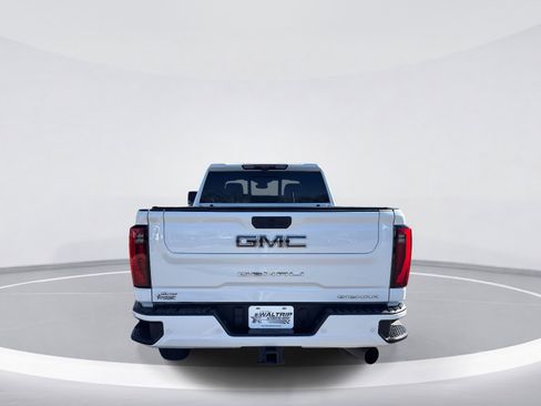 Certified 2024 GMC Sierra 2500 Denali Ultimate image 7