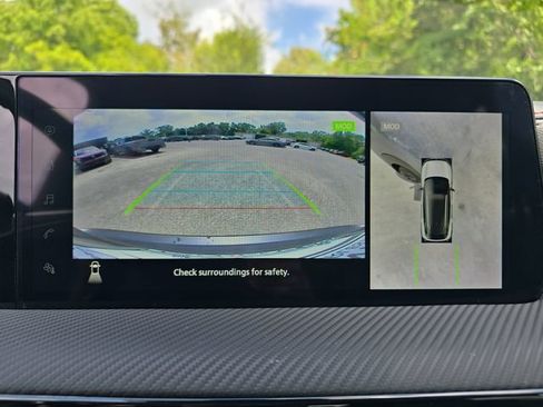 Used 2025 Nissan Kicks SR FWD image 27