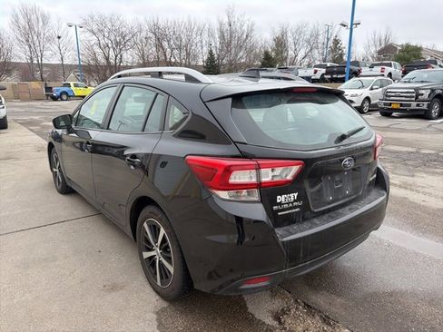 Used 2019 Subaru Impreza 2.0i Premium image 6
