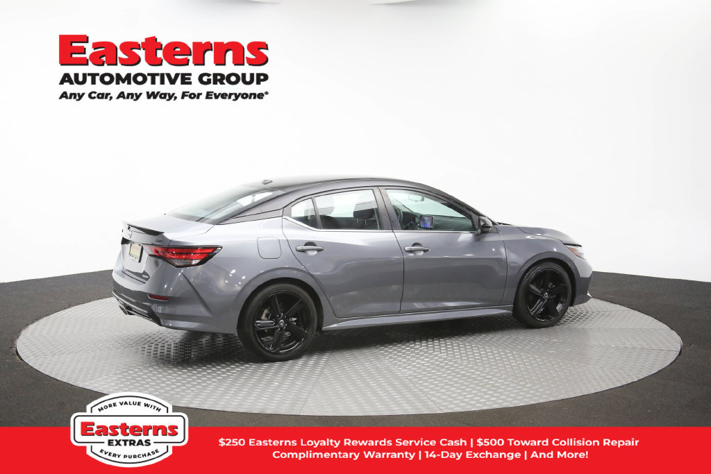 Used 2023 Nissan Sentra SR w/ Midnight Edition Package FWD image 44