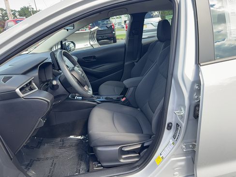 Used 2022 Toyota Corolla LE w/ Carpet Mat Package (TMS) FWD image 12