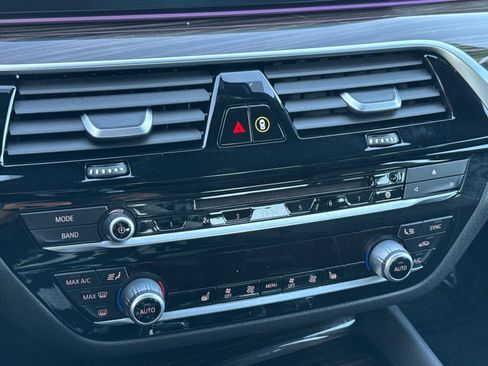 Used 2017 BMW 530i image 20