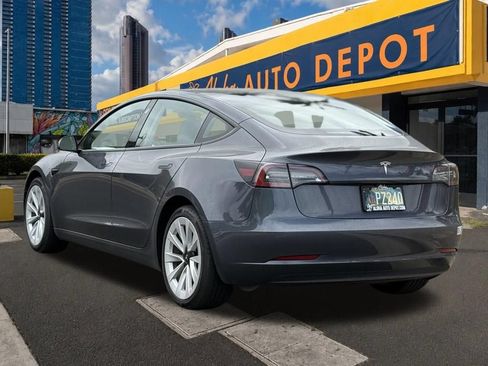 Used 2023 Tesla Model 3 Standard Range RWD image 3
