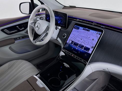 Certified 2023 Mercedes-Benz EQS 450+ SUV image 16