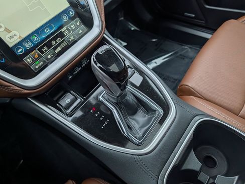 Certified 2025 Subaru Outback Touring image 24