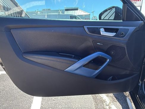 Used 2013 Hyundai Veloster Turbo w/ Ultimate Pkg FWD image 9
