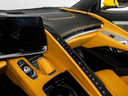 Used 2025 Chevrolet Corvette Z06 image 31