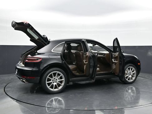 Used 2018 Porsche Macan S AWD/4WD image 41