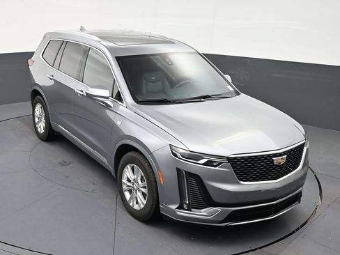 Used 2024 Cadillac XT6 Luxury FWD image 18