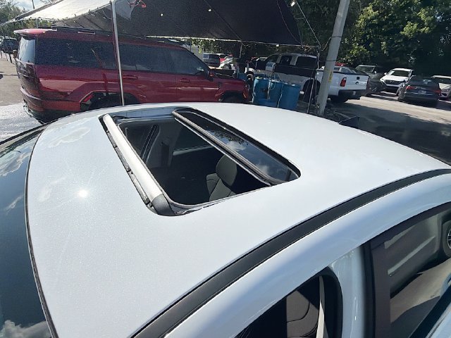 Used 2025 Hyundai Elantra SEL FWD image 22