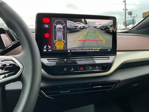 Used 2023 Volkswagen ID.4 Pro image 18