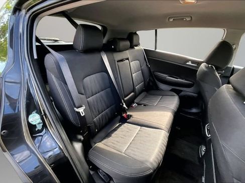 Used 2020 Kia Sportage LX FWD image 27