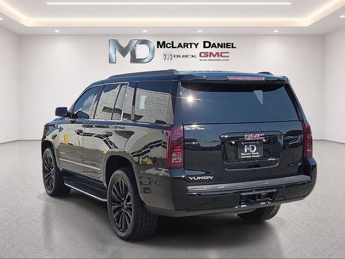 Certified 2019 GMC Yukon SLE w/ HD Trailering Package AWD/4WD image 13