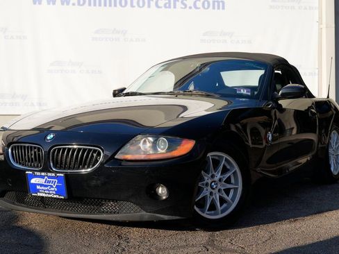 Used 2003 BMW Z4 2.5i image 2
