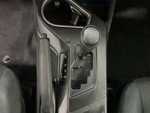 Used 2016 Toyota RAV4 LE AWD/4WD image 16