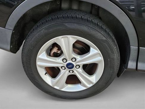 Used 2015 Ford Escape SE image 26