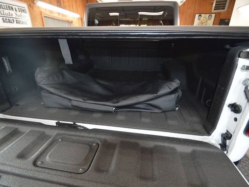 Used 2022 Jeep Gladiator Sport AWD/4WD image 23