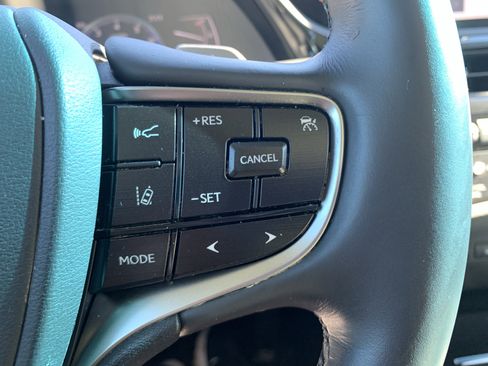 Certified 2024 Lexus ES 350 w/ Premium Package image 20