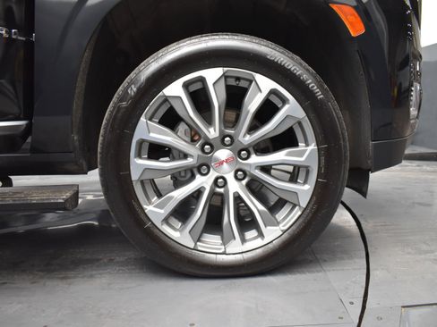 Used 2022 GMC Yukon XL Denali w/ Max Trailering Package image 5