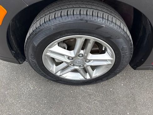Used 2023 Hyundai Kona SE image 37