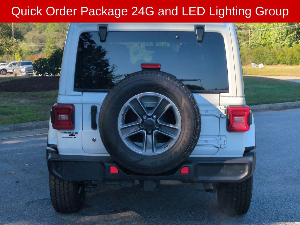Used 2019 Jeep Wrangler Unlimited Sahara AWD/4WD image 7