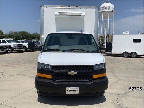 Used 2024 Chevrolet Express 3500 w/ Power Convenience Package RWD image 13