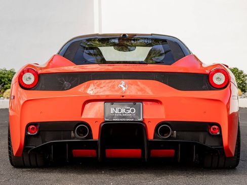 Used 2015 Ferrari 458 Speciale Coupe RWD image 8