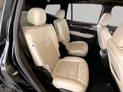 Used 2024 Cadillac XT6 Sport w/ Technology Package AWD/4WD image 17