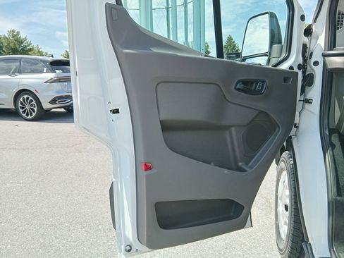 Certified 2025 Ford Transit 350 XLT RWD image 15