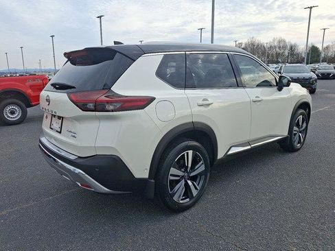 Used 2023 Nissan Rogue Platinum w/ Platinum Premium Package image 4