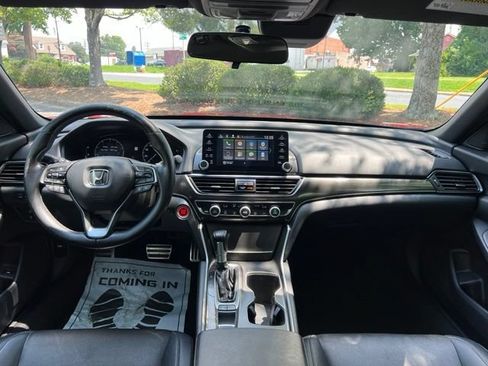 Used 2019 Honda Accord Sport image 26