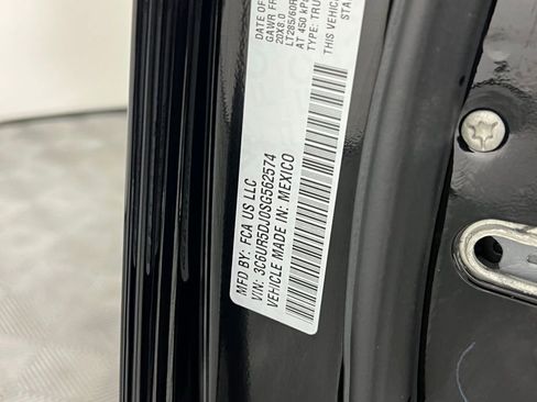 Used 2025 RAM 2500 Big Horn image 34