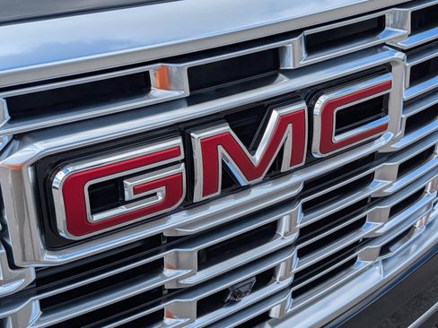 New 2026 GMC Yukon XL Denali RWD image 14