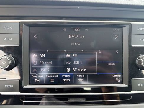 Used 2024 Volkswagen Jetta SE FWD image 18